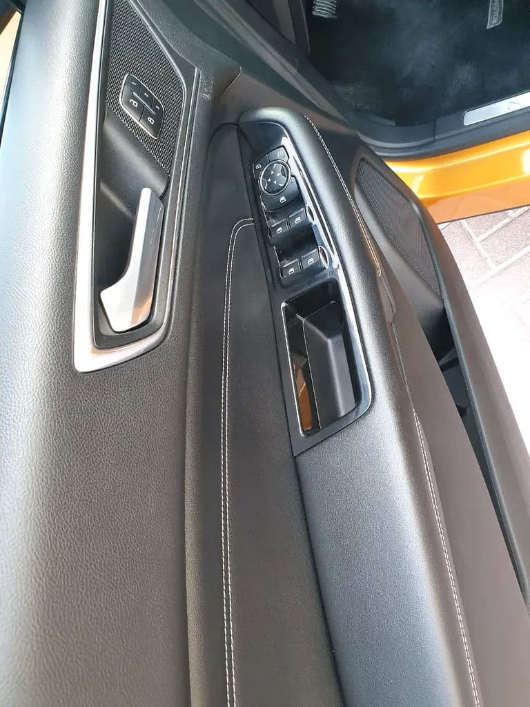 FORD EDGE TITANIUM AWD - GCC SPECS - UNDER WARRANTY - ACCIDENT FREE - EXCELENT CONDITION - - Thumbnail 7