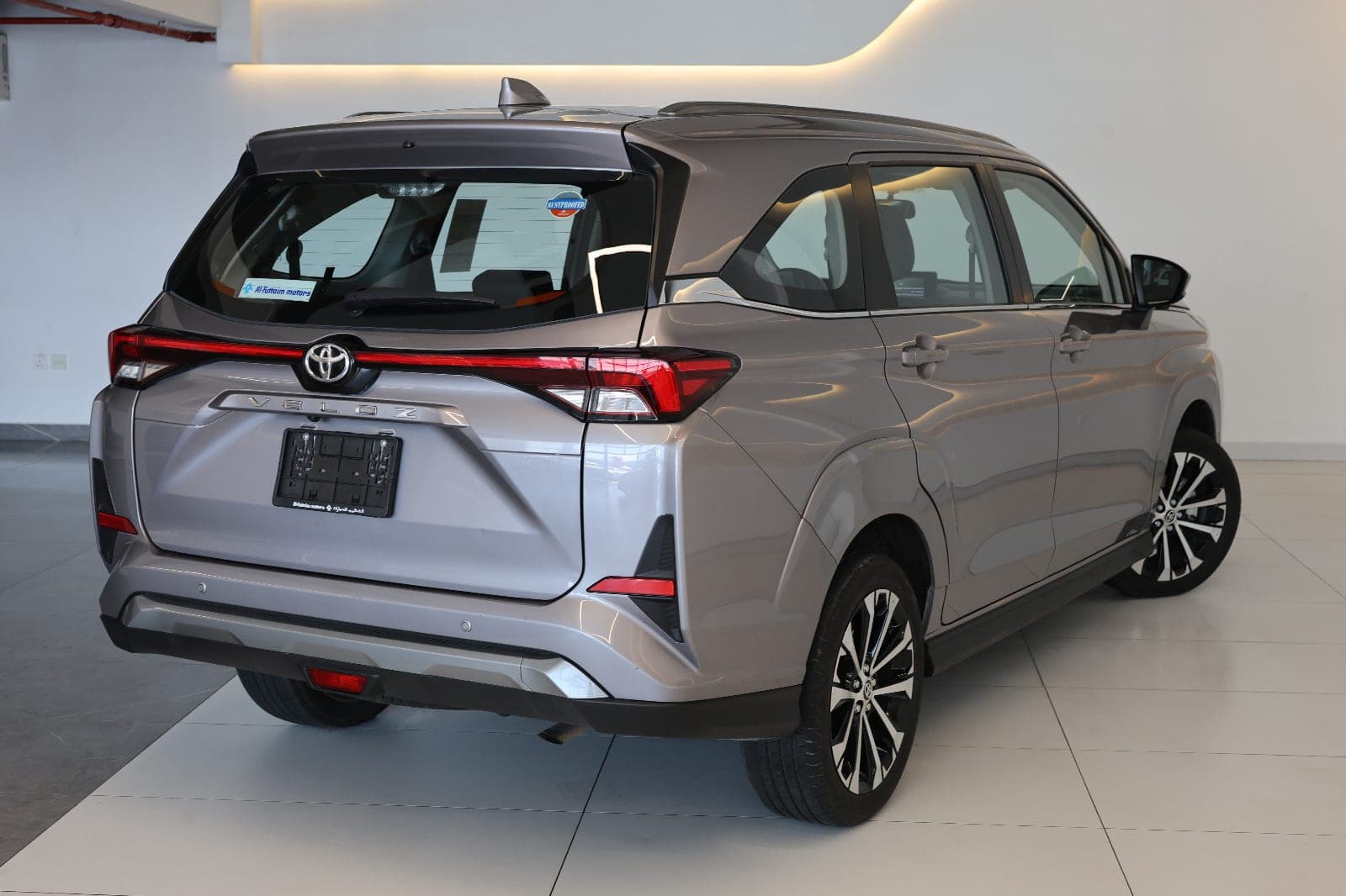 Toyota Veloz GX 2025 GCC Specs-16000km-brand new - Thumbnail 7