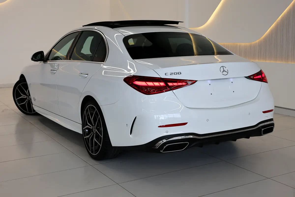 Pristine 2023 Mercedes-Benz C200 | GCC Specs | Low Mileage - Thumbnail 8