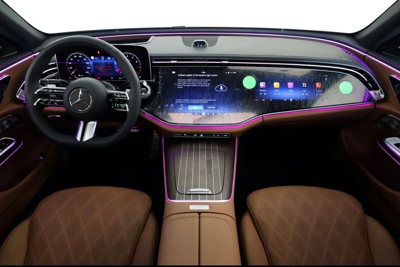Brand new 2025 Mercedes-Benz E 300 - Thumbnail 10