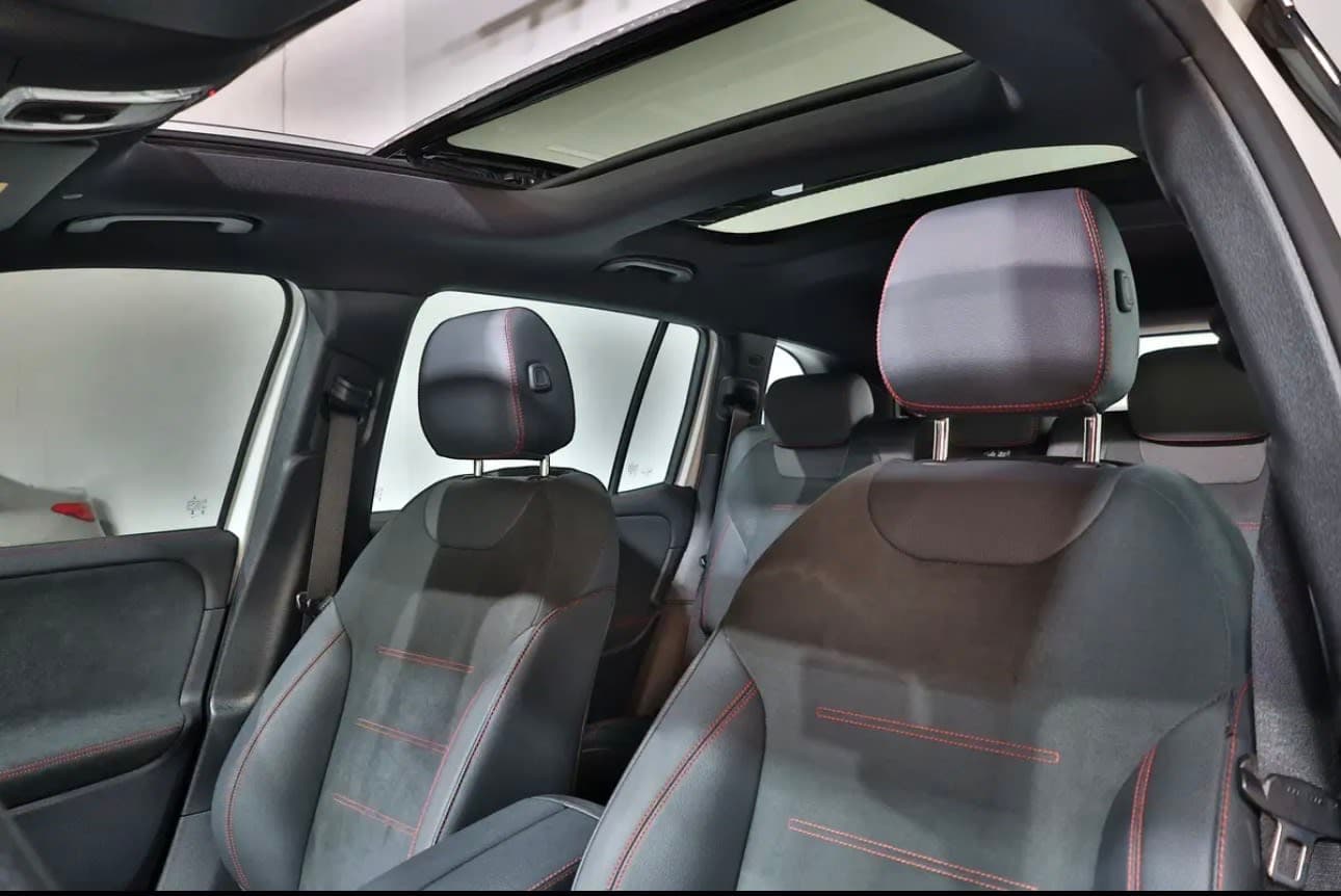 brand new 2025 Mercedes-Benz EQB 350 4MATIC. -electric SUV -14000km  -GCC-spec  - Thumbnail 10