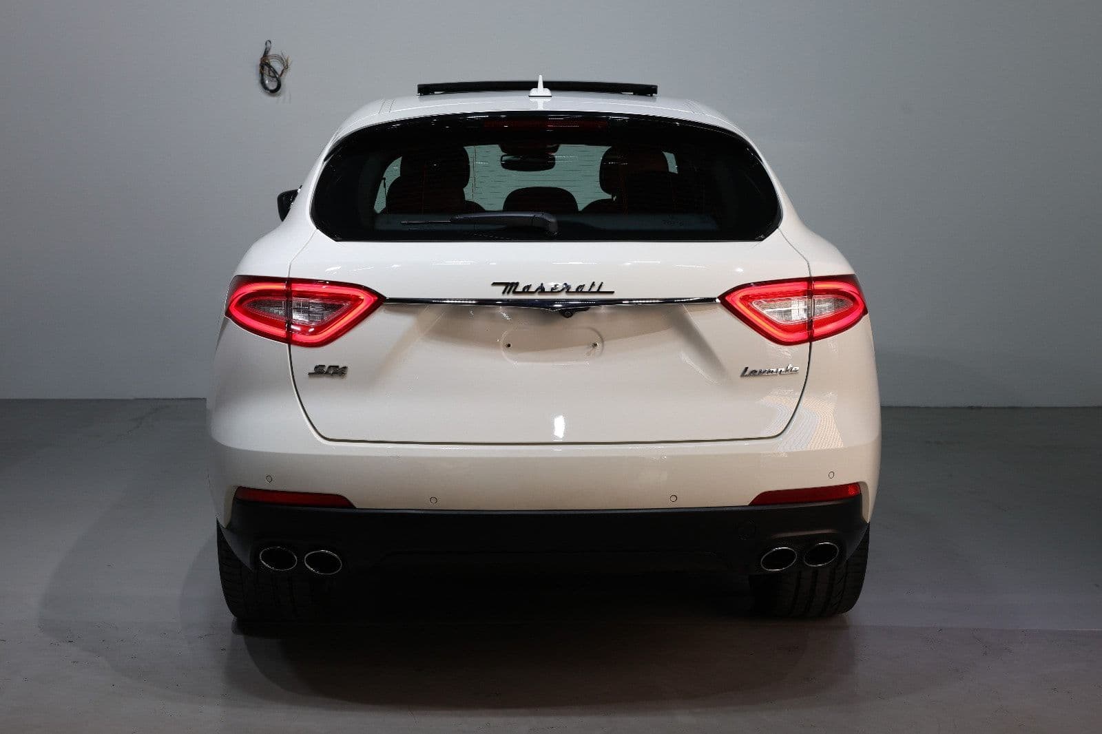 Maserati Levante SQ4 2019 | GCC Specs | 173000KM | Excellent Condition - Thumbnail 4