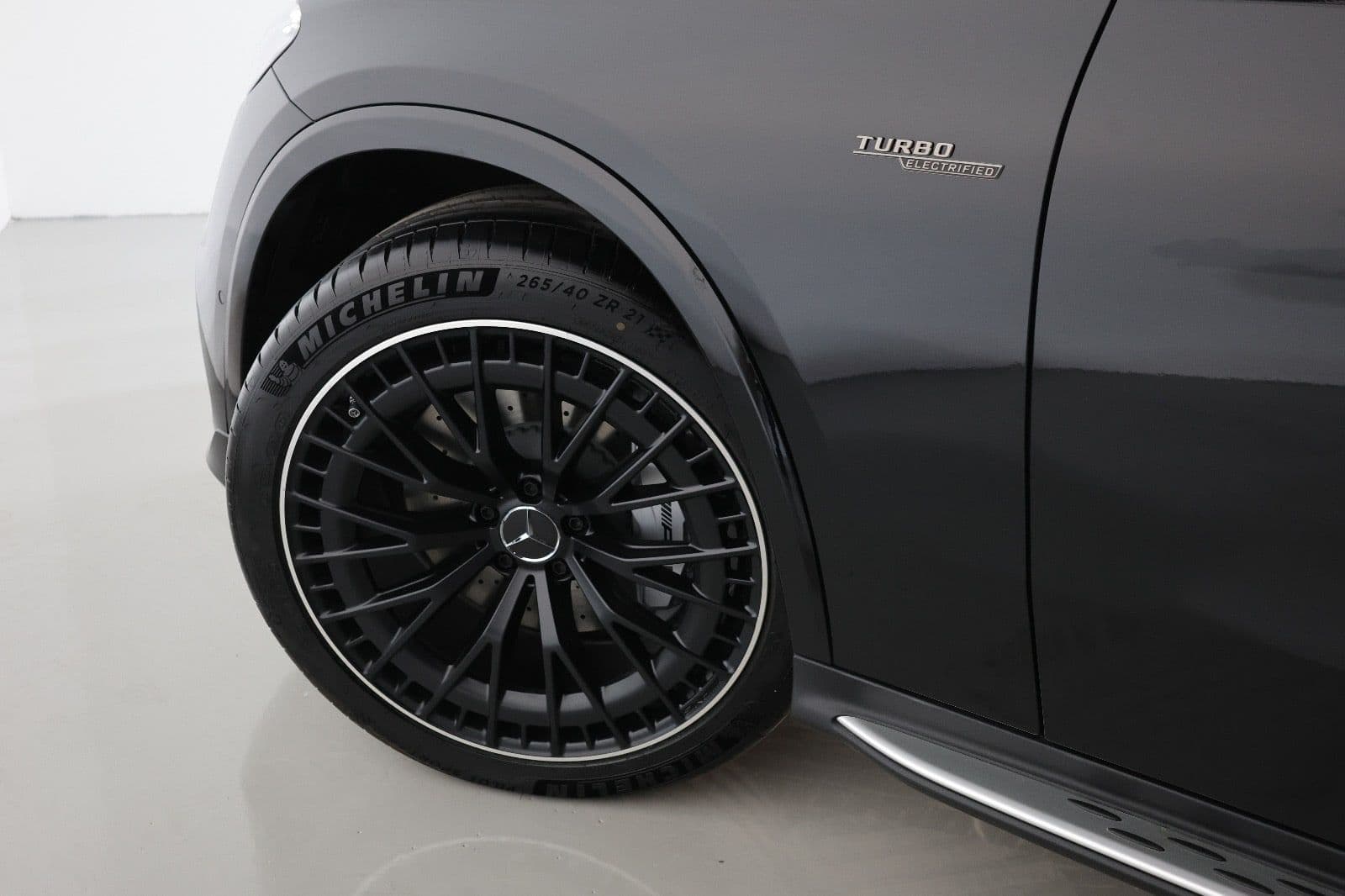 2025 Mercedes-Benz GLC 43 AMG 4MATIC Coupe | GCC Specs | Brand New-Under warranty  - Thumbnail 7
