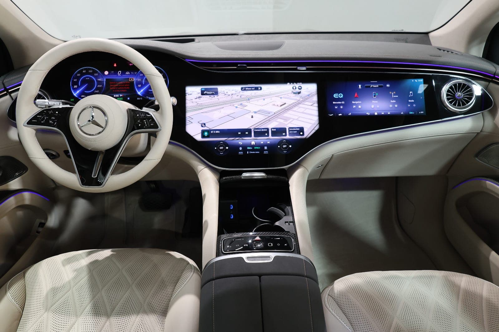 Mercedes-Benz EQS 580 4MATIC | 2023-33000KM | GCC Specs |  in immaculate condition. - Thumbnail 11