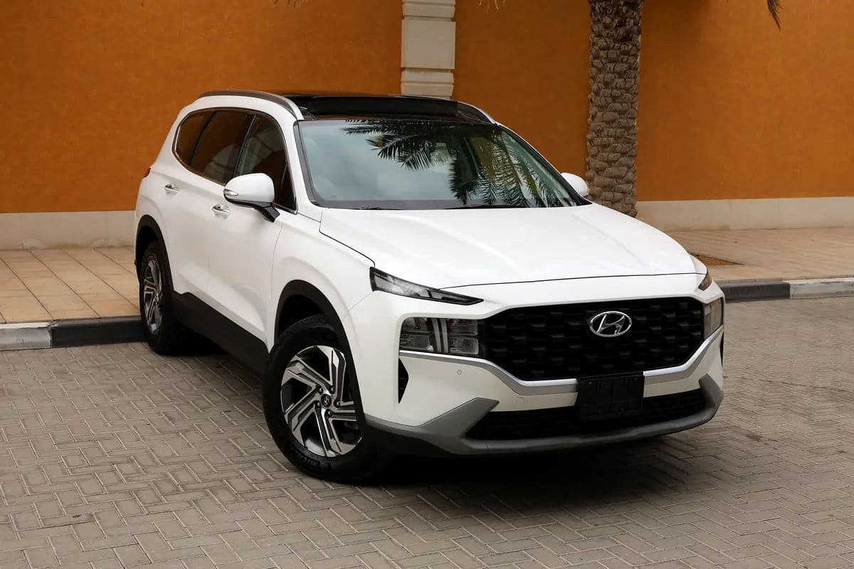 SANTA FE 2.5L ( COMFORT PLUS ) - GCC SPECS - UNDER WARRANTY UNTIL OCT 2028 - ACCIDENT FREE - - Thumbnail 2