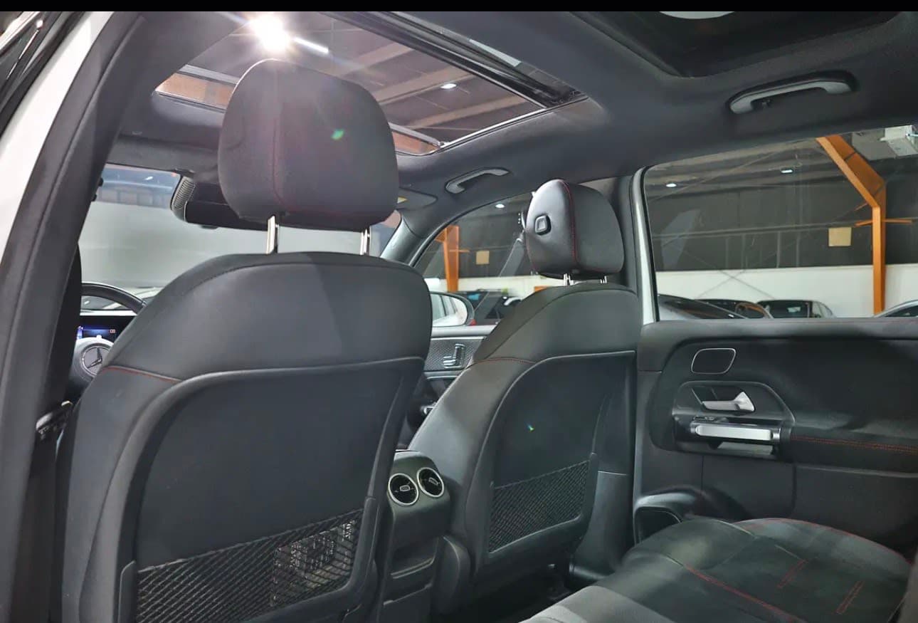 brand new 2025 Mercedes-Benz EQB 350 4MATIC. -electric SUV -14000km  -GCC-spec  - Thumbnail 15