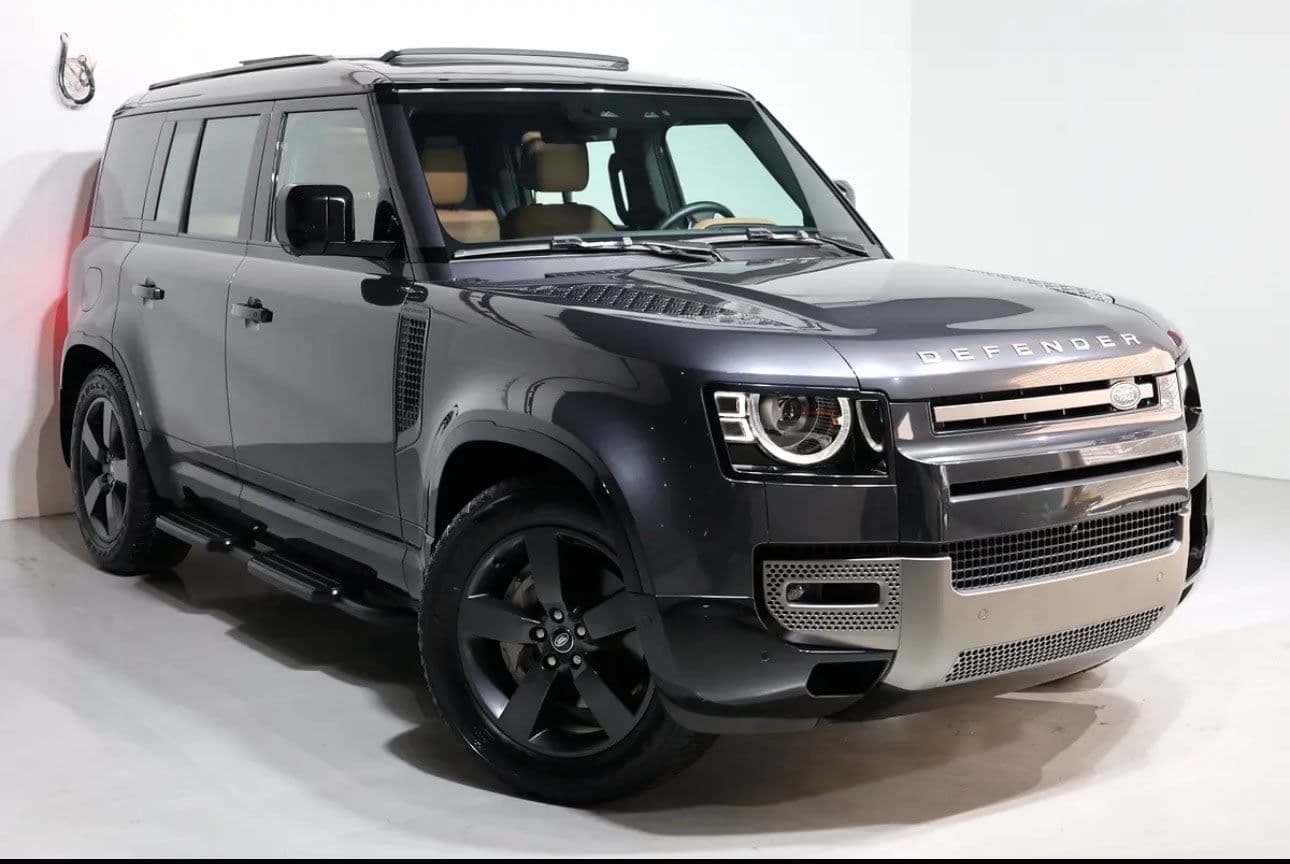 Brand new 2025 Land Rover Defender 110 HSE P400 76000KM -GCC-spec - Thumbnail 2