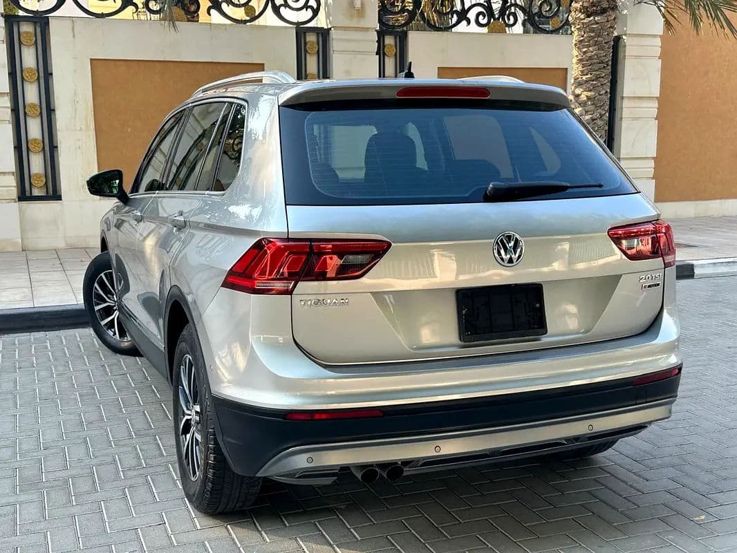 VOLKSWAGEN TIGUAN SE 2.0 TFSI - GCC SPECS - ACCIDENT FREE - FULL SERVICE HISTORY - - Thumbnail 5
