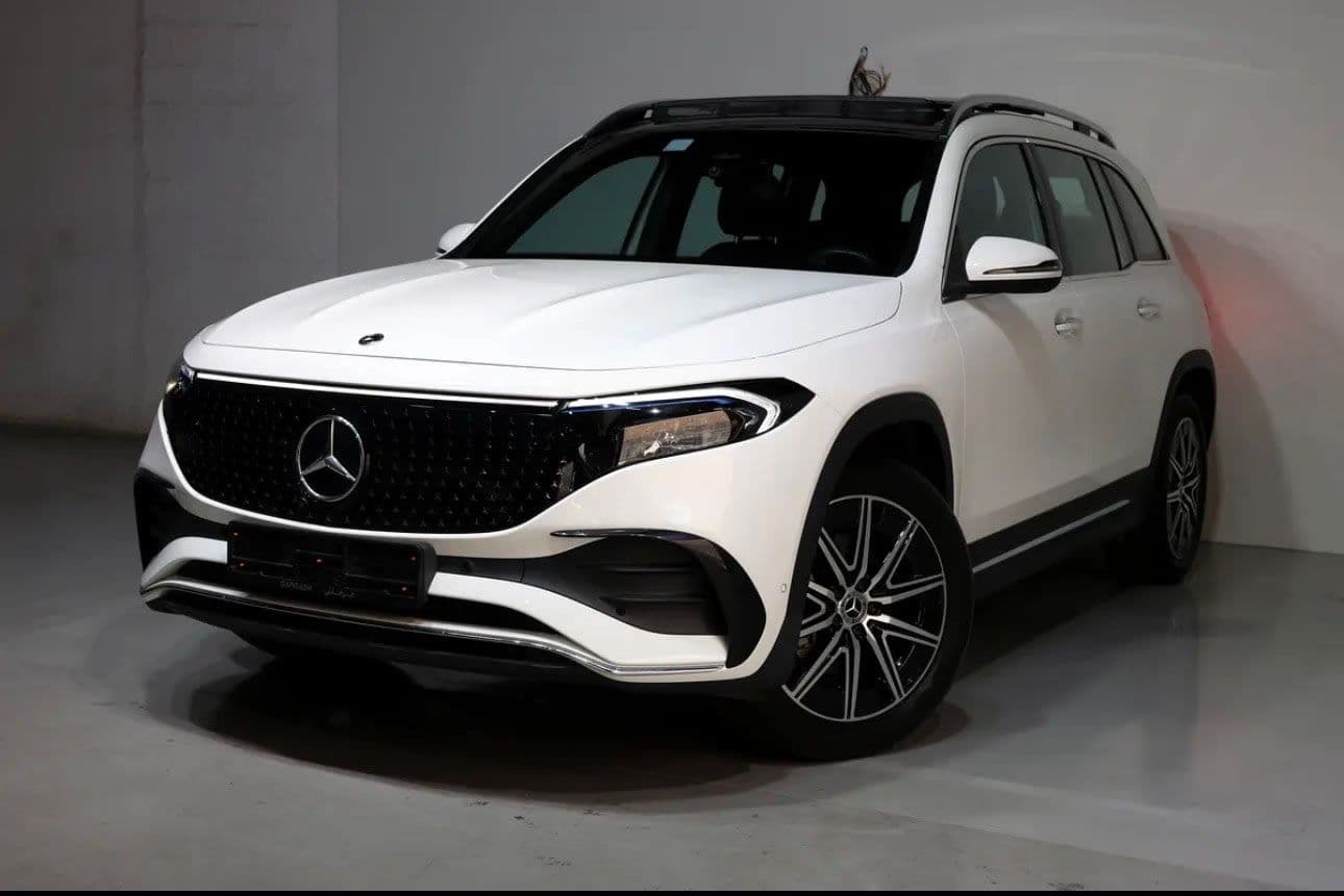 brand new 2025 Mercedes-Benz EQB 350 4MATIC. -electric SUV -14000km  -GCC-spec  - Thumbnail 2