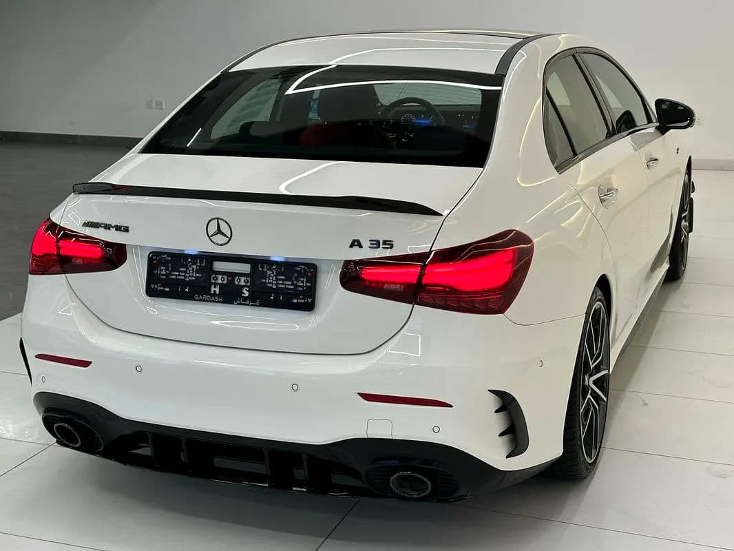 MERCEDES-BENZ A35-( AMG ENGINE) 5000KM-only 2024-UNDER WARRANTY  SERVICE-contract till 105000KM - Thumbnail 5