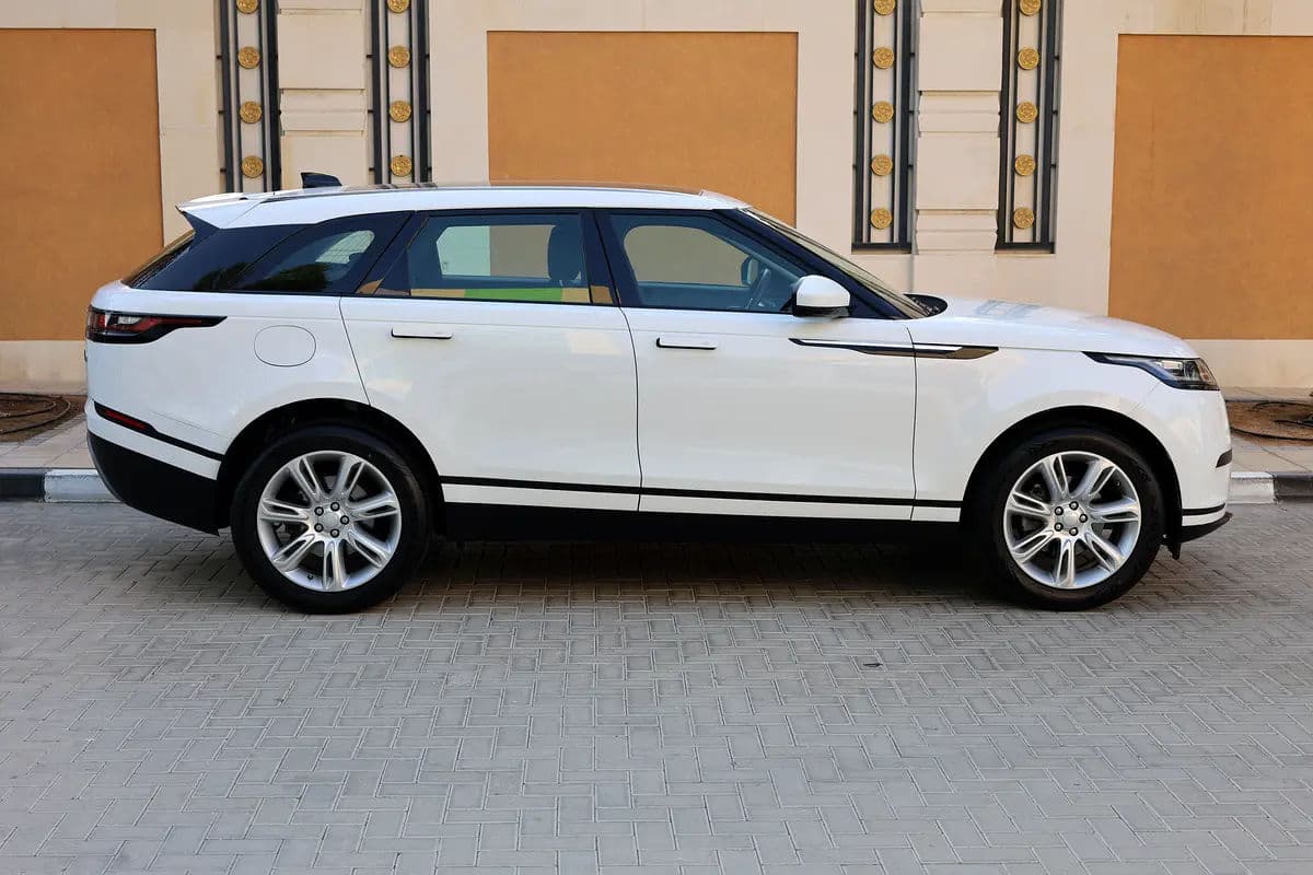 2020 Land Rover Range Rover Velar P250 S - 117000km - GCC Specs - Excellent Condition - Thumbnail 5