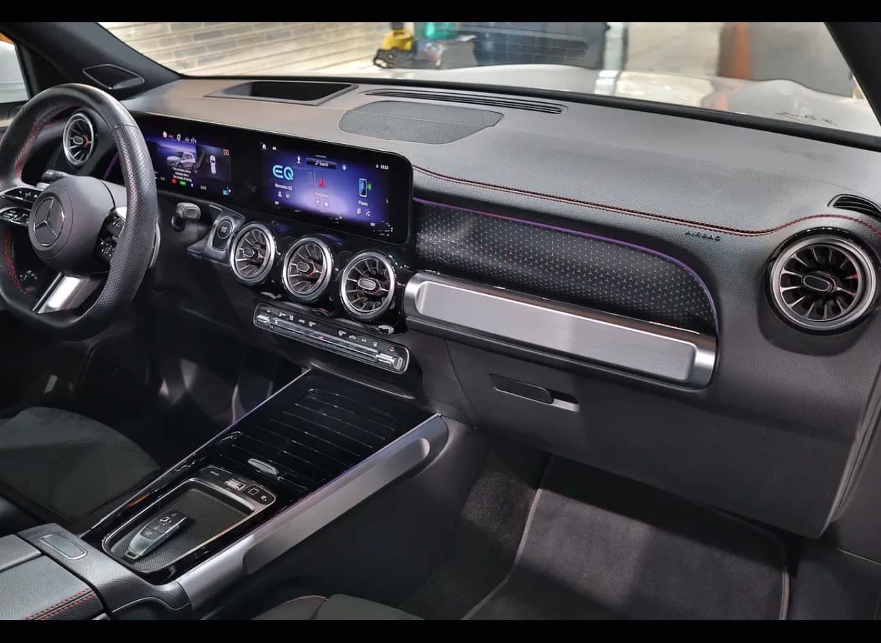 brand new 2025 Mercedes-Benz EQB 350 4MATIC. -electric SUV -14000km  -GCC-spec  - Thumbnail 13
