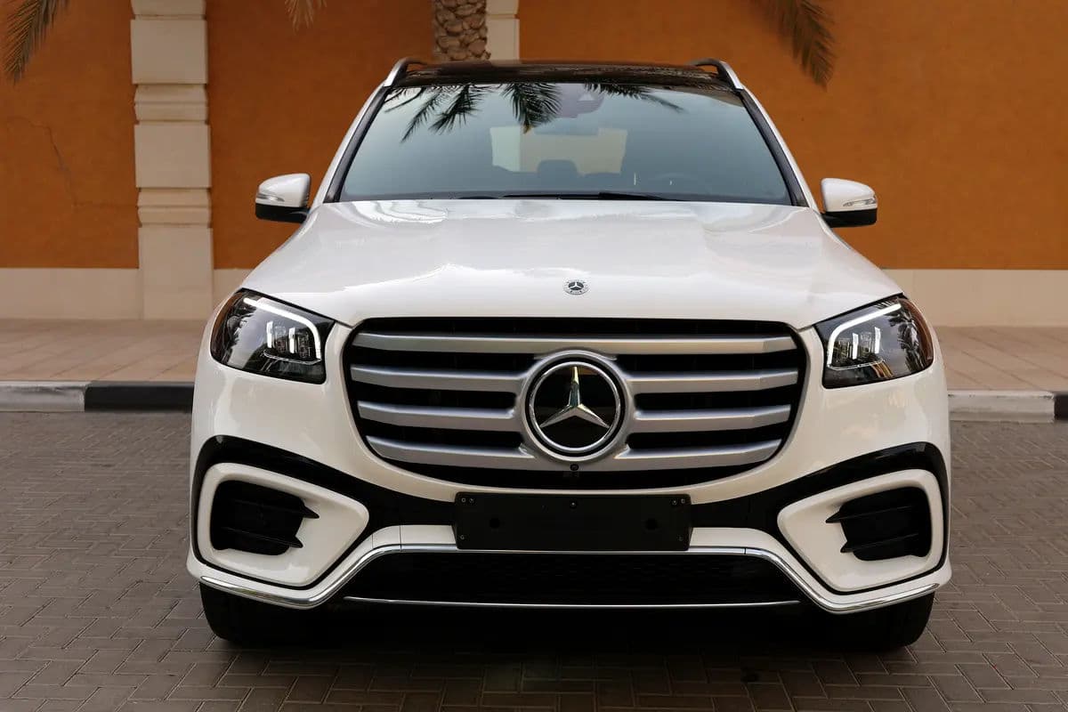 MERCEDES-BENZ GLS 450-NIGHT PACKEG 14000KM ONLY 5 YEAR WARRANTYSERVICE CONTRACT GARGASH-GCC SPE - Thumbnail 10