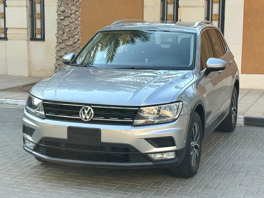 VOLKSWAGEN TIGUAN SE 2.0 TFSI - GCC SPECS - ACCIDENT FREE - FULL SERVICE HISTORY - - Thumbnail 3