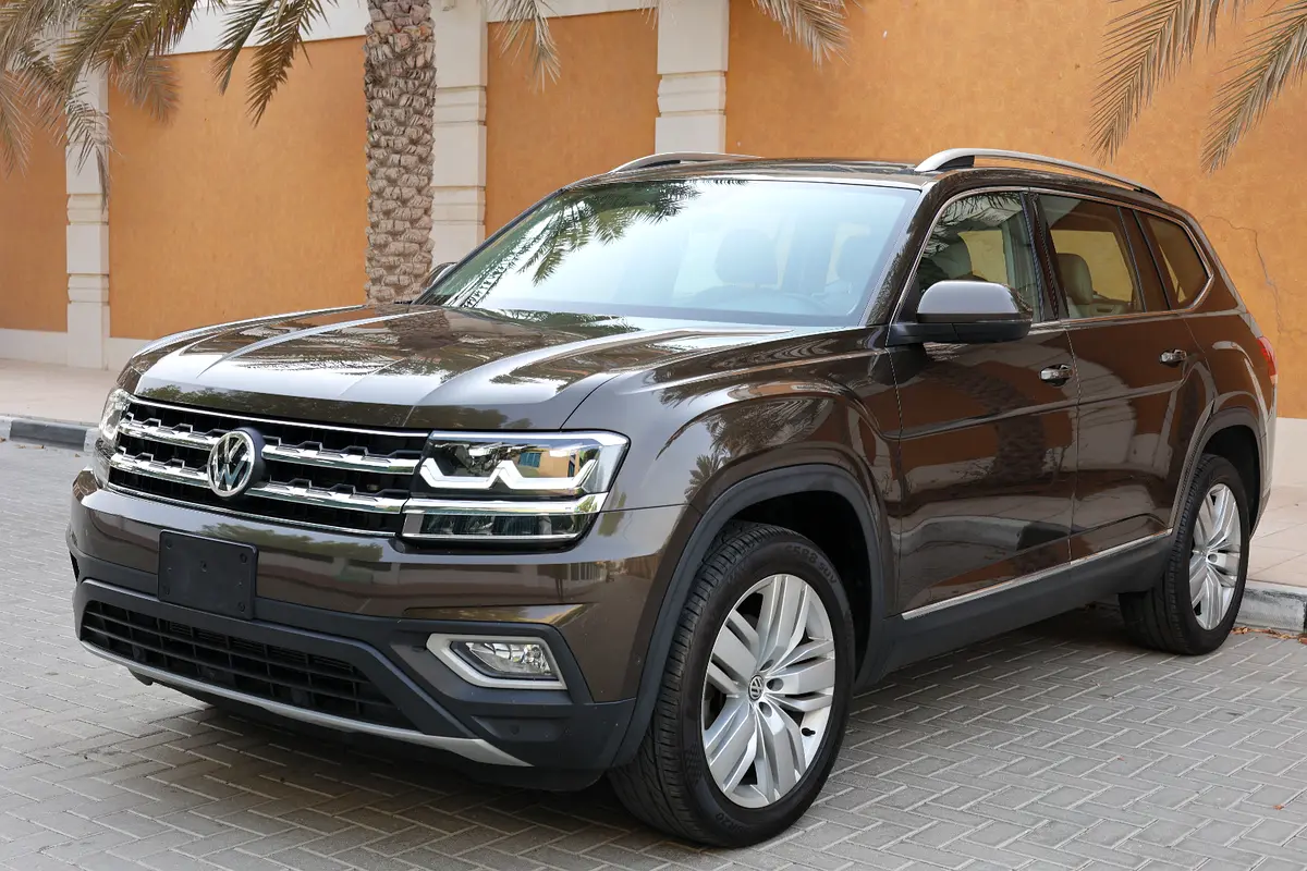 VOLKSWAGEN TERAMONT SEL V6 4MOTION - GCC SPECS - FULL SERVICE HISTORY FROM AGENCY - ACCIDENT FREE - - Thumbnail 3