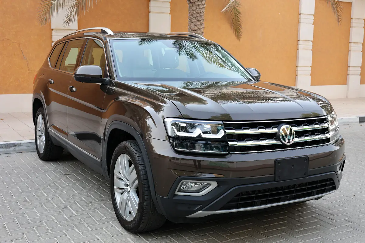 VOLKSWAGEN TERAMONT SEL V6 4MOTION - GCC SPECS - FULL SERVICE HISTORY FROM AGENCY - ACCIDENT FREE - - Thumbnail 4