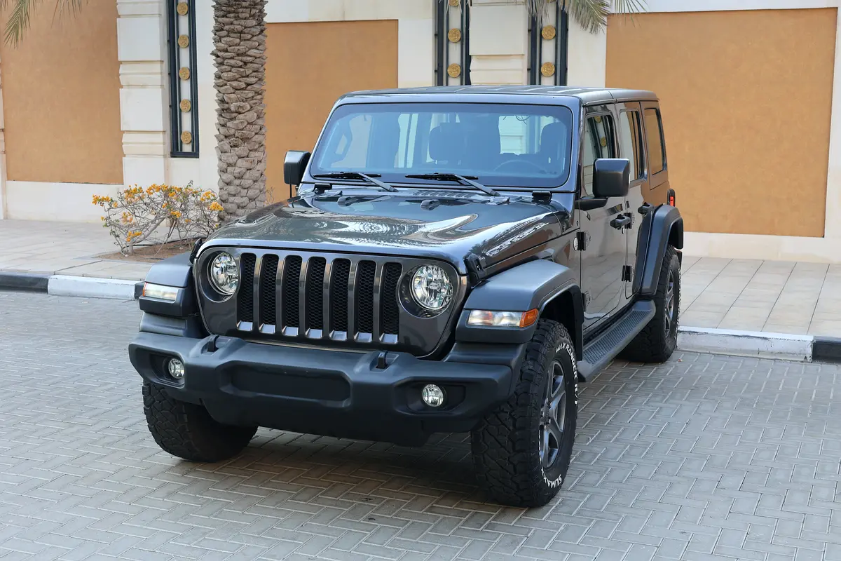 JEEP WRANGLER -unlimited sport 2018-129000KM-GCC SPECS-FULL SERVICE HISTORY-EXCELLENT CONDITION - Thumbnail 5
