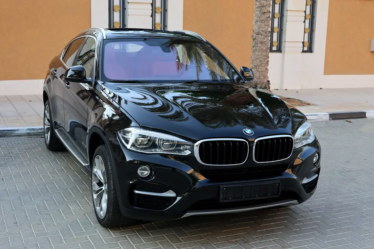 BMW X6 2018-114,000km -GCC Specs-Excellent Condition - Thumbnail 6