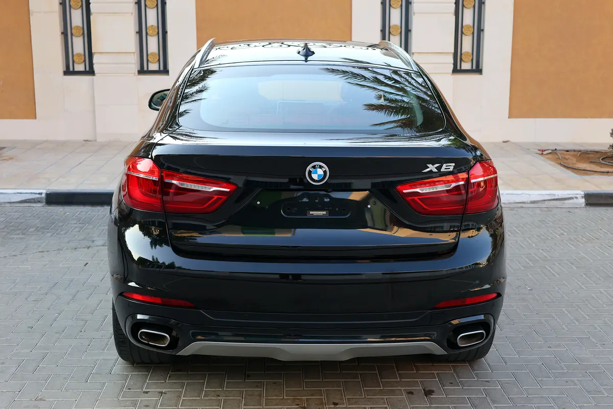 BMW X6 2018-114,000km -GCC Specs-Excellent Condition - Thumbnail 8