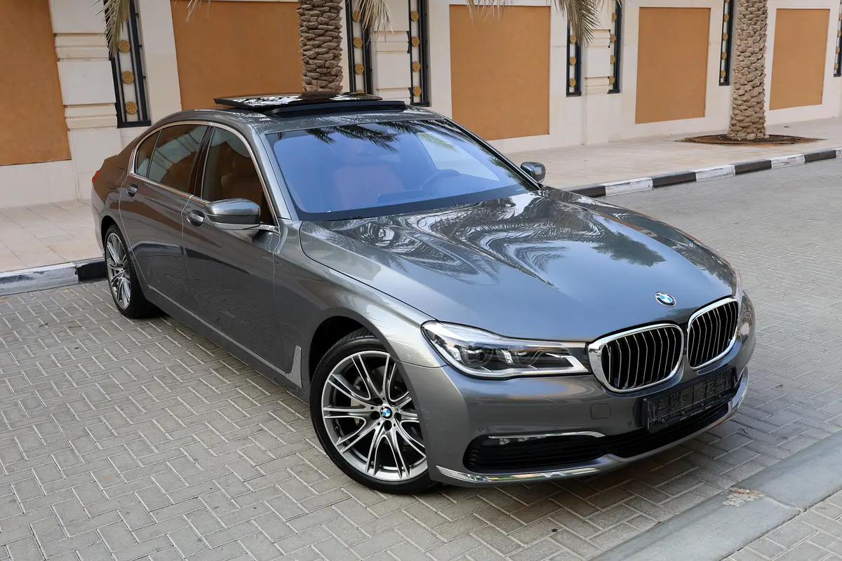 BMW 7 SERIES-730LI-2019-112000KM-GCC SPECS-EXCELLENT CONDITION - Thumbnail 2