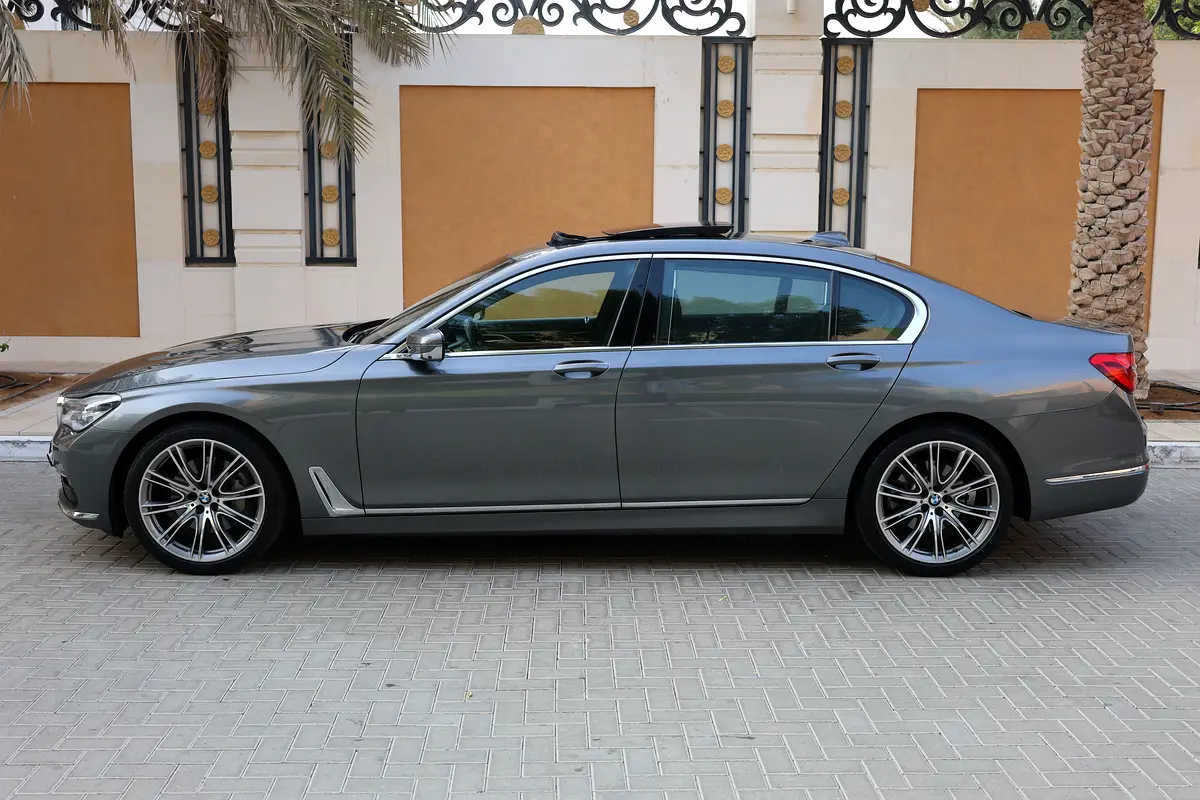 BMW 7 SERIES-730LI-2019-112000KM-GCC SPECS-EXCELLENT CONDITION - Thumbnail 7
