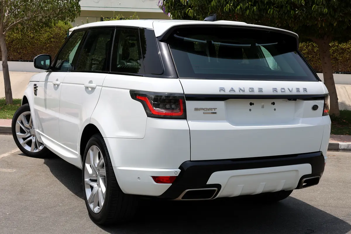 Land Rover Range Rover Sport HSE 2019 -117000km -GCC Specs - Thumbnail 4