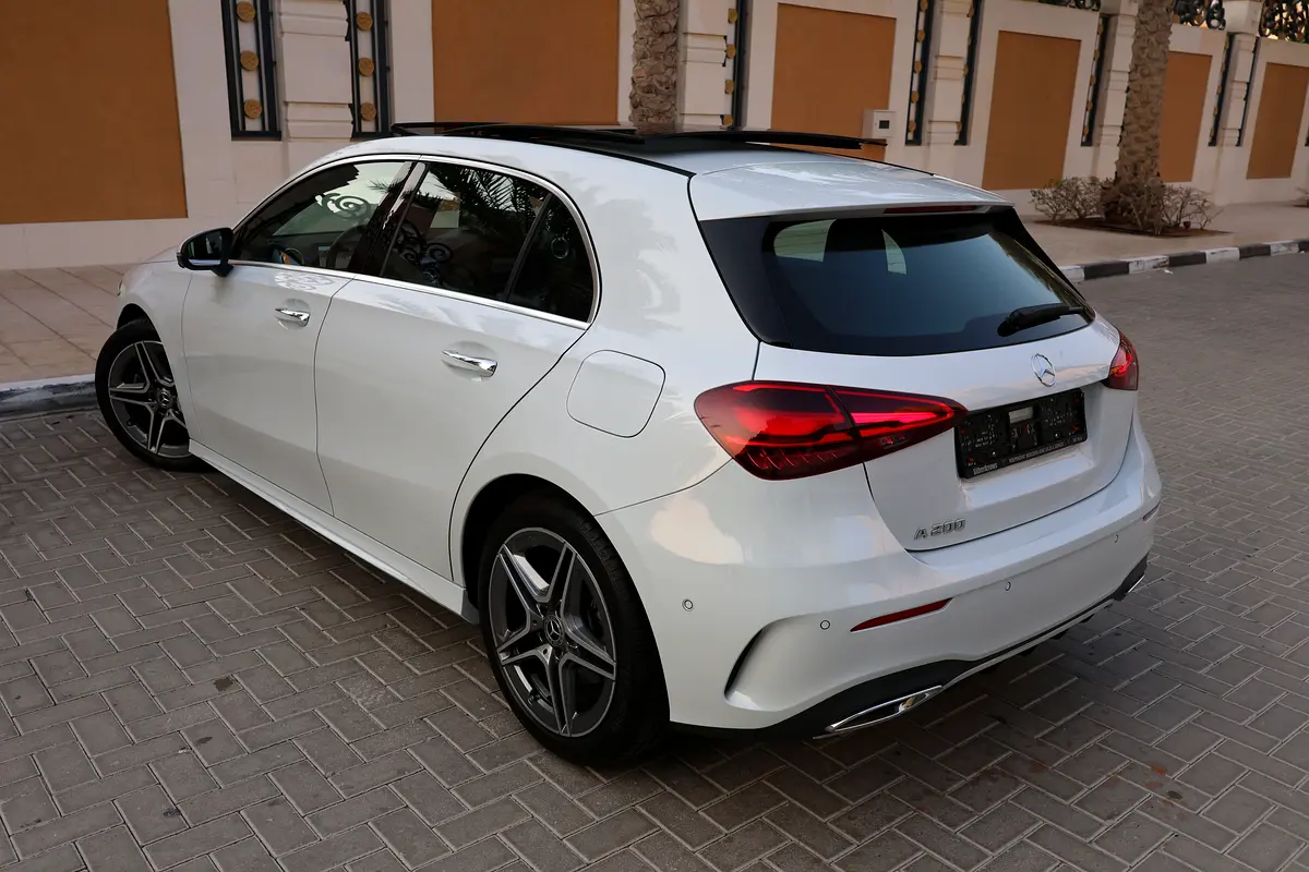 Mercedes-Benz A200 AMG-2024-11000KM-GCC SPECS- UNDER WARRANTY  SERVICE CONTRACT available black as w - Thumbnail 3