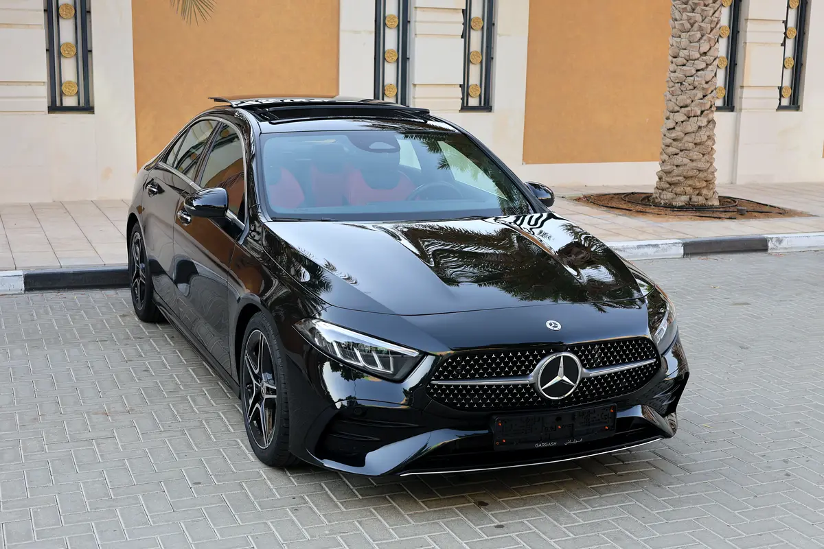 A200 AMG - GCC SPECS - UNDER WARRANTY / SERVICE CONTRACT 105,000 KM FROM GARGASH - ACCIDENT FREE - - Thumbnail 4