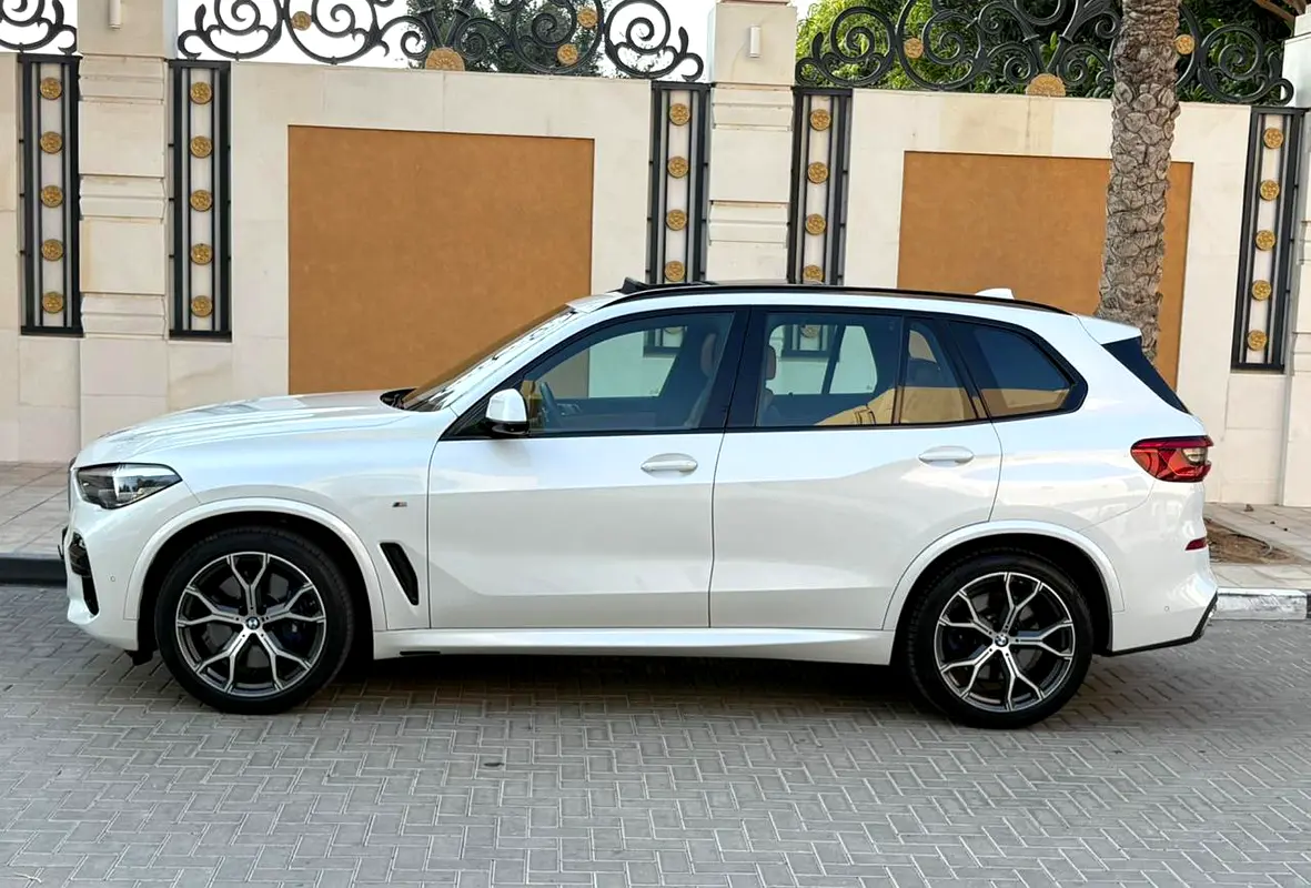 BMW X5 2019-106000KM-GCC Specs - Excellent Condition - Thumbnail 9
