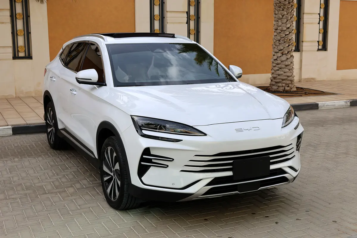 YD SONG PLUS PREMIUBM - 6YRS WARRANTY / 45,000 KM SERVICE - 8YRS BATTERY WARRANTY - GCC SPECS - - Thumbnail 4