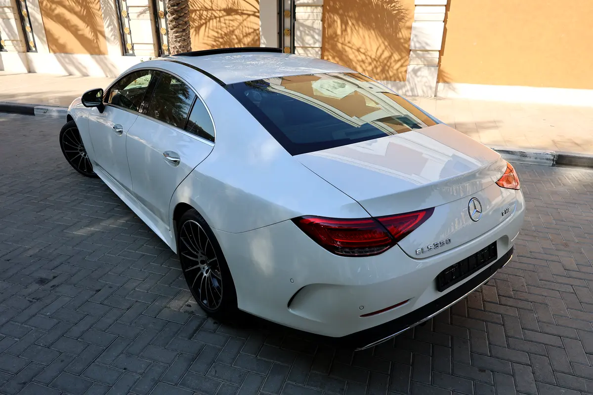 Mercedes-Benz CLS350-2019-103000KM-GCC SPECS-EXCELLENT CONDITION-ACCIDENT FREE -FULL OPTION - Thumbnail 4