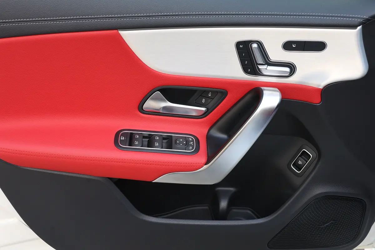 2023-MERCEDES BENZ CLA250 AMG MERCEDES BENZ CLA250 AMG - Thumbnail 10