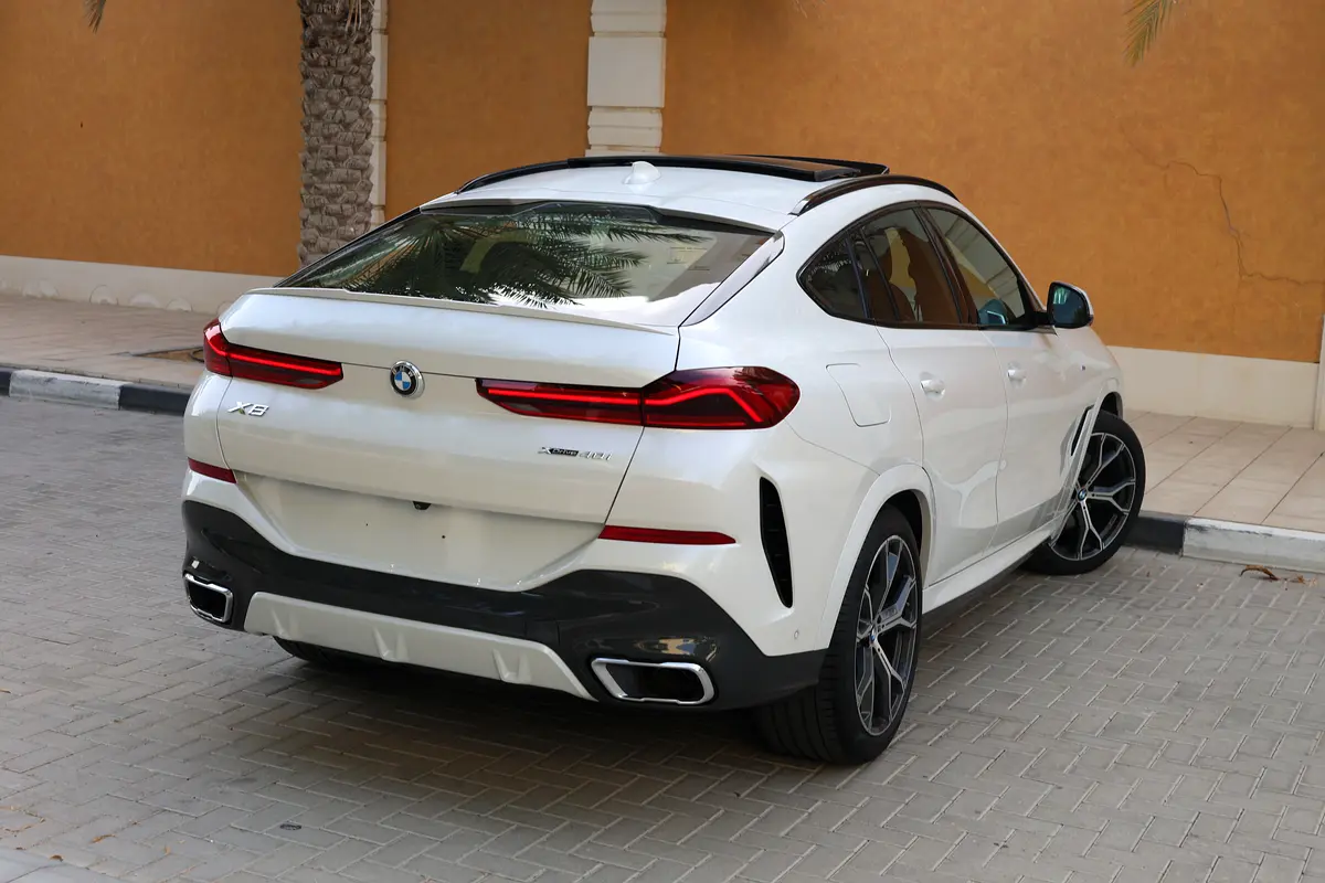 BMW X6 xDrive40i 2021 GCC Specs -FULL SERVICE HISTORY- UNDER WARRANTY  SERVICE-Pristine Conditi - Thumbnail 4