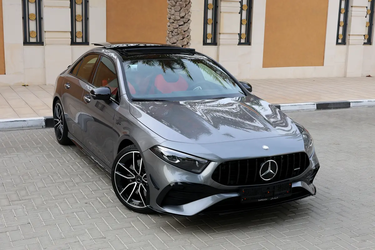 MERCEDES-BENZ A35-( AMG ENGINE)-8700km-2024-UNDER WARRANTY  SERVICE CONTRACT