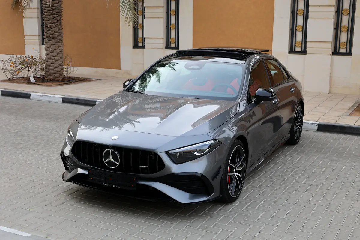 MERCEDES-BENZ A35-( AMG ENGINE)-8700km-2024-UNDER WARRANTY  SERVICE CONTRACT - Thumbnail 6
