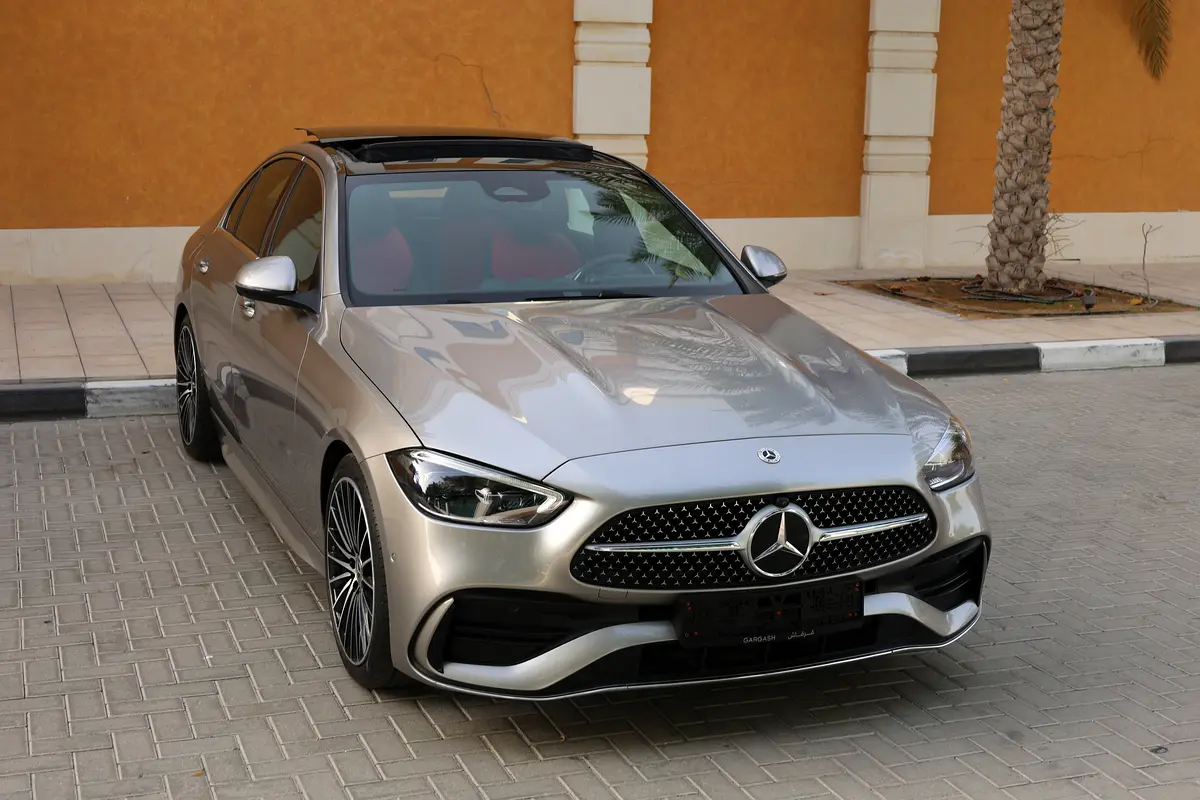 Mercedes C200 -Premium Plus 2024-12,000KM-GCC SPECS-UNDER WARRANTY-SERVICE CONTRACT - Thumbnail 6
