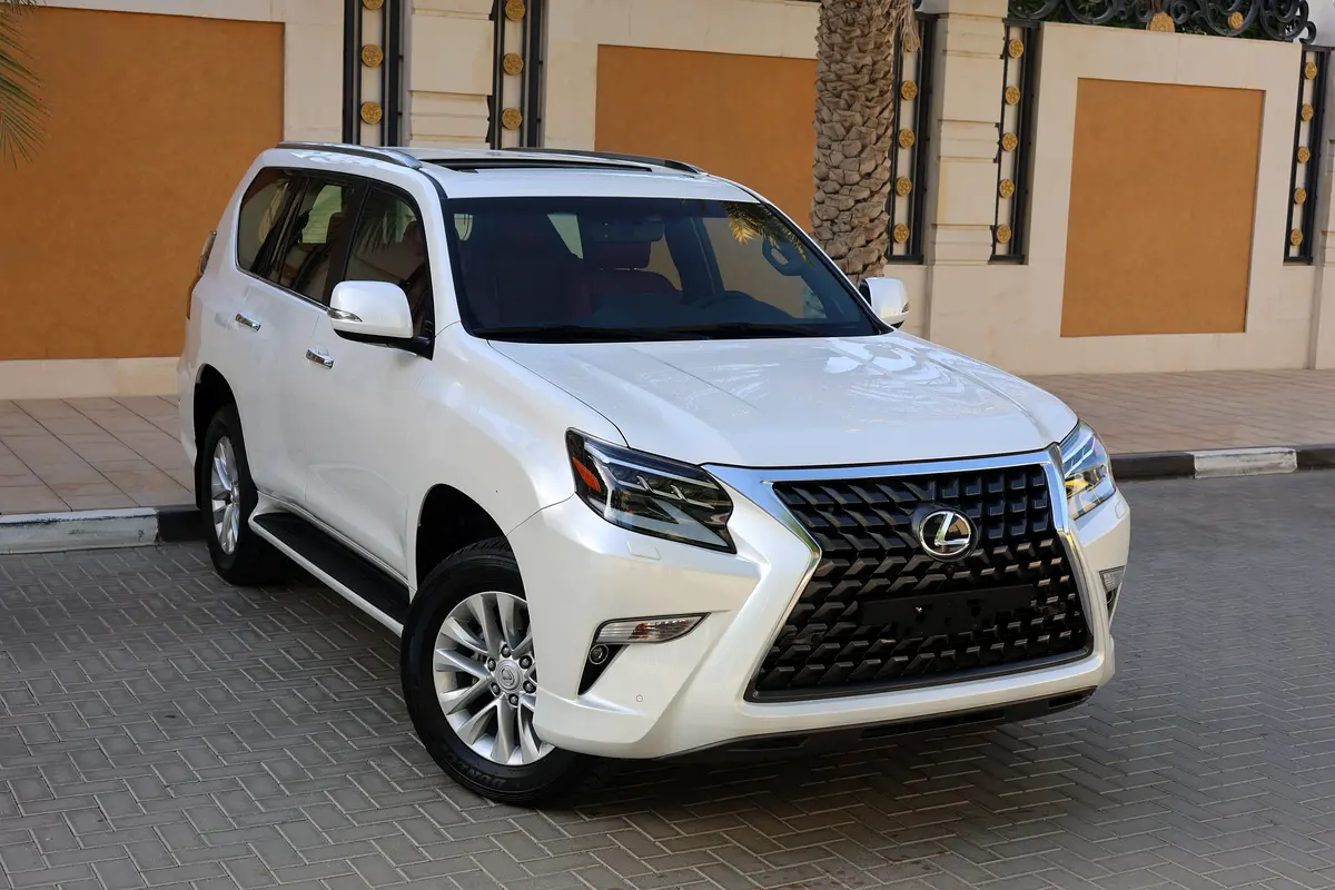 LEXUS GX460-PREMIUM-2023-54000KM-GCC SPECS -UNDER WARRANTY-EXCELLENT CONDITION - Thumbnail 2