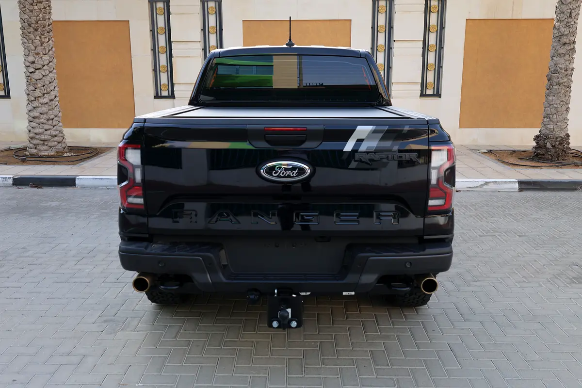 2025 Ford Ranger Raptor -12000KM- GCC Specs -UNDER WARRANTY  SERVICE- Brand New! - Thumbnail 8