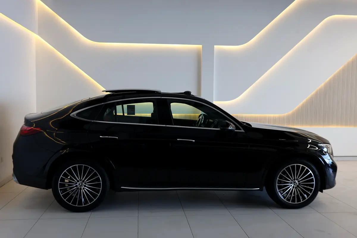 GLC200 COUPE 4MATIC - BRAND NEW - 5YRS UNDER WARRANTY - GCC SPECS - AVAIL COLOR ( WHITE, BLACK, - Thumbnail 7