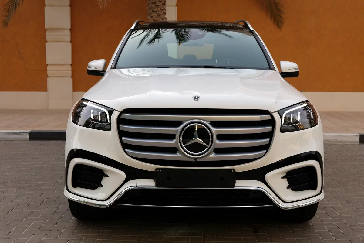MERCEDES-BENZ GLS 450-NIGHT PACKEG 14000KM ONLY 5 YEAR WARRANTYSERVICE CONTRACT GARGASH-GCC SPE - Thumbnail 10