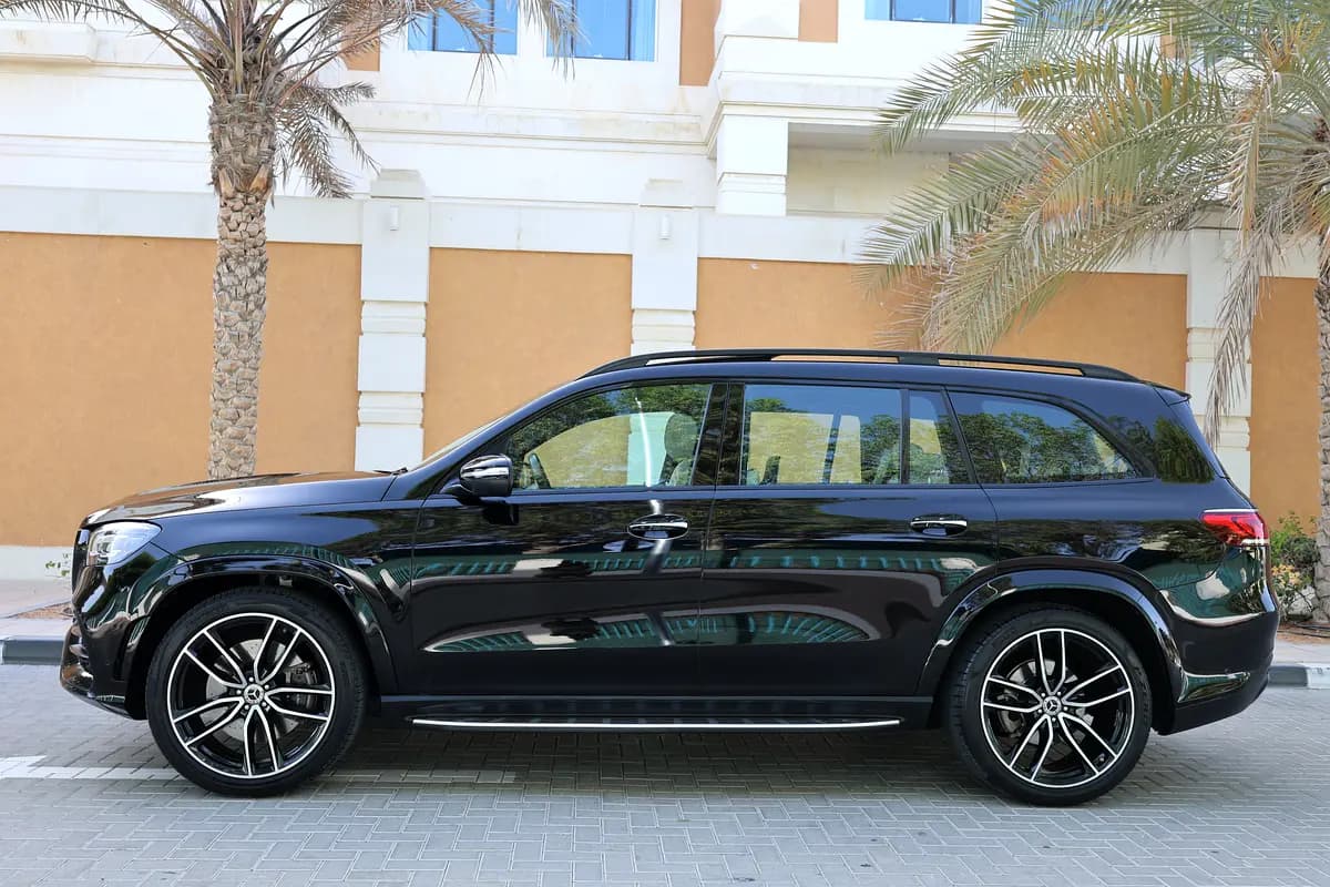 Mercedes-Benz GLS 450 4MATIC 2024 - GCC Specs - Brand New - Thumbnail 5