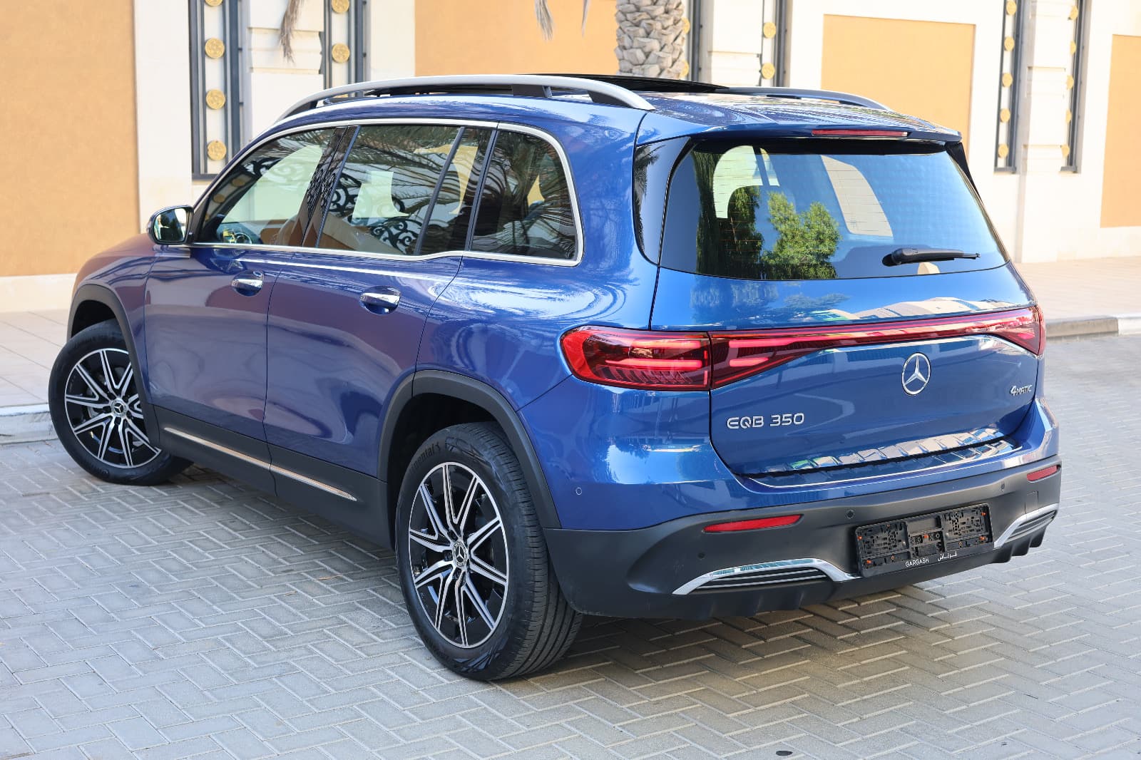 Brand-new 2025 Mercedes-Benz EQB 350  - Thumbnail 3