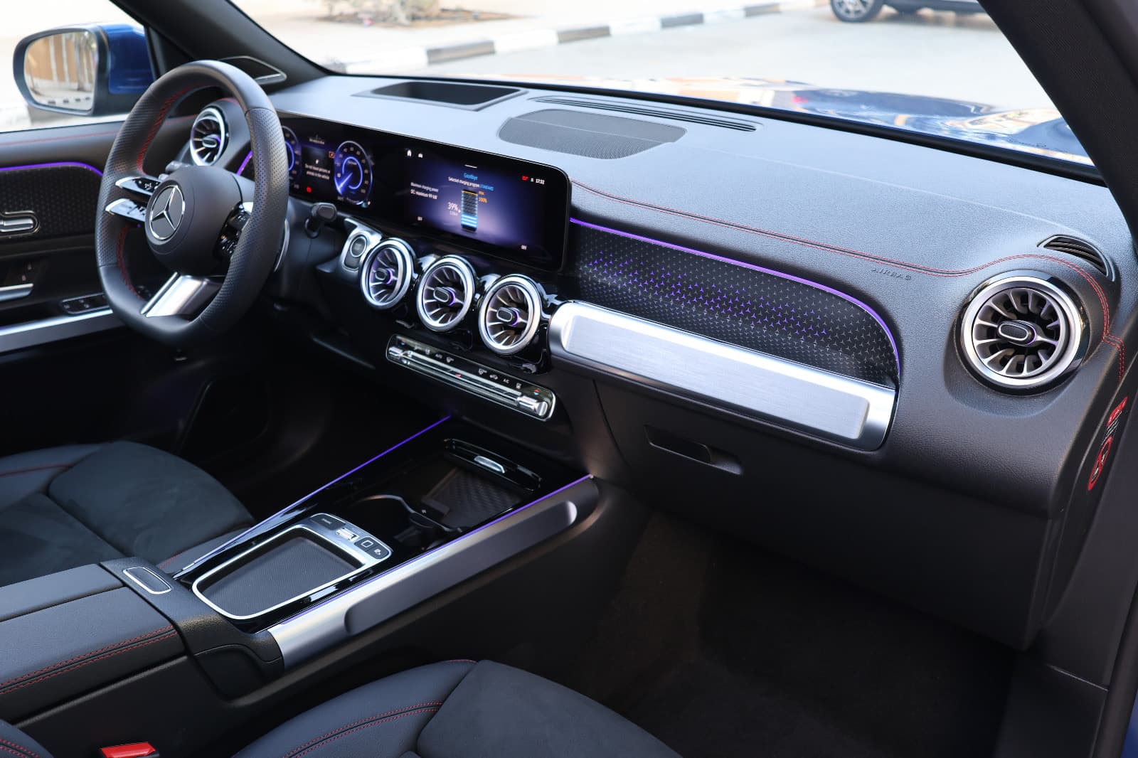 Brand-new 2025 Mercedes-Benz EQB 350  - Thumbnail 13