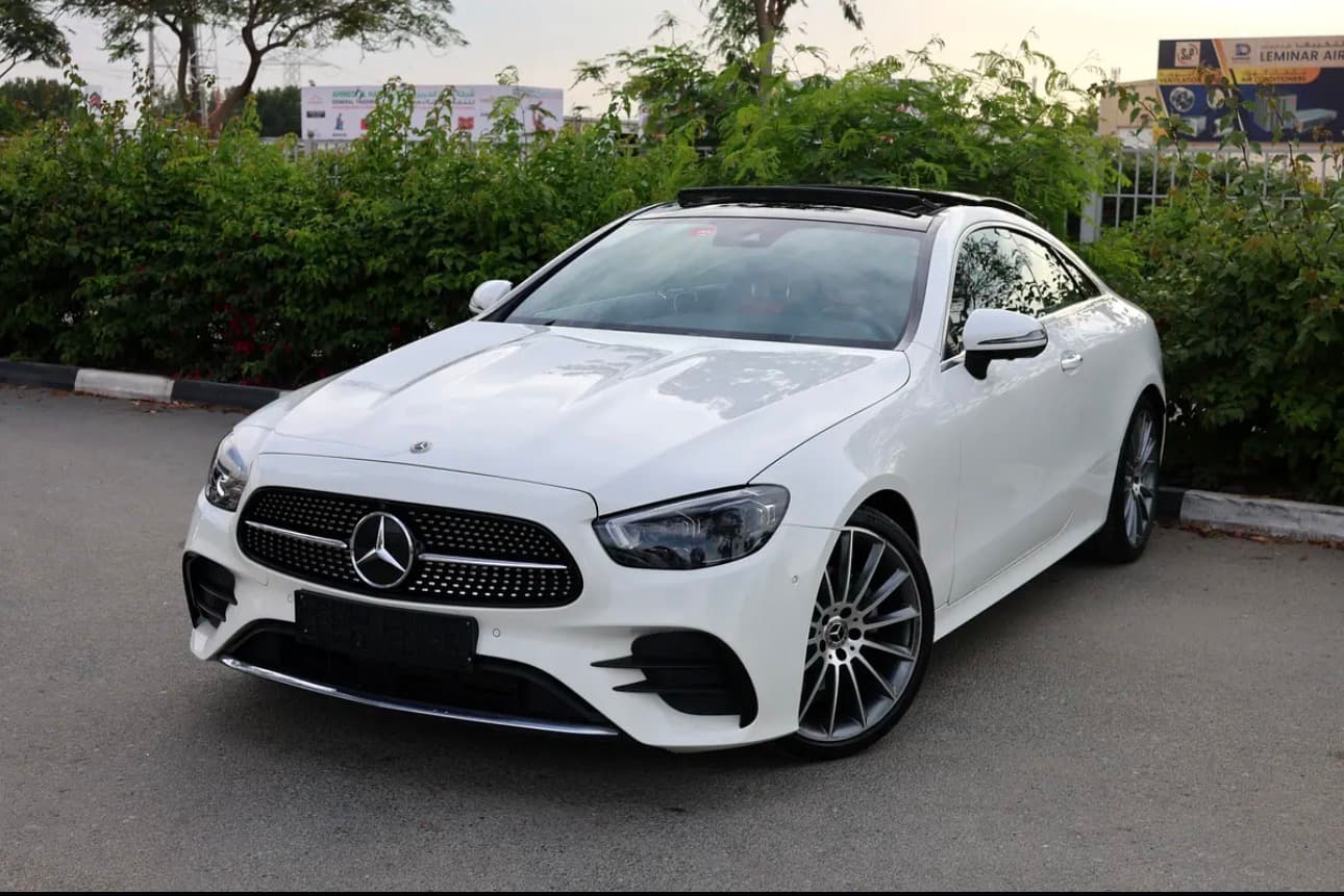 -MERCEDES BENZ E200 COUPE-2021-41000KM-GCC Specs-Full service history 