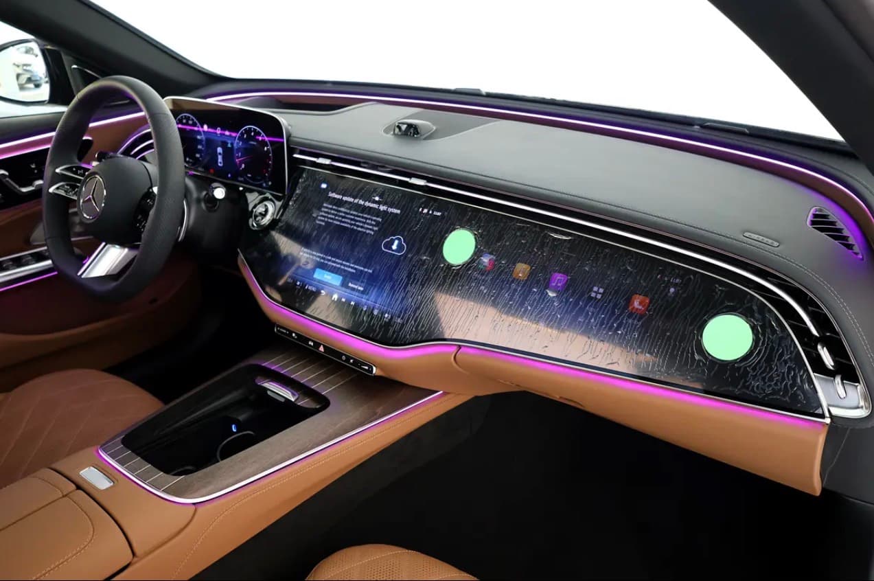 Brand new 2025 Mercedes-Benz E 300 - Thumbnail 11