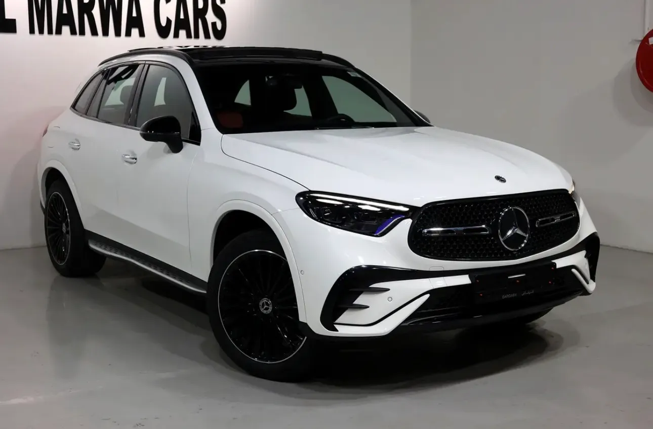 new 2024 Mercedes-Benz GLC 300 4MATIC Warranty and service packages -GCC-spec SUV - Image 1