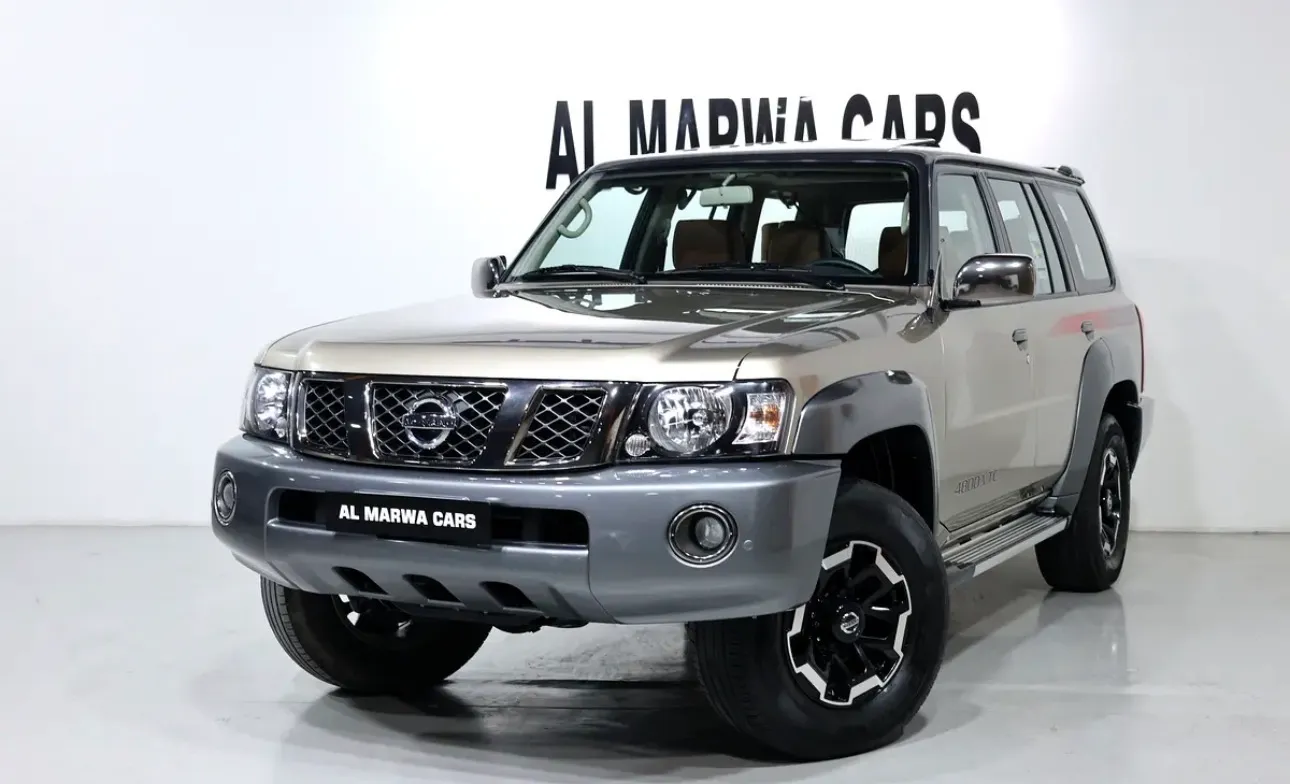 2022 Nissan Patrol Super Safari -76000KM -UNDER WARRANTY - A pristine GCC-spec - Image 1