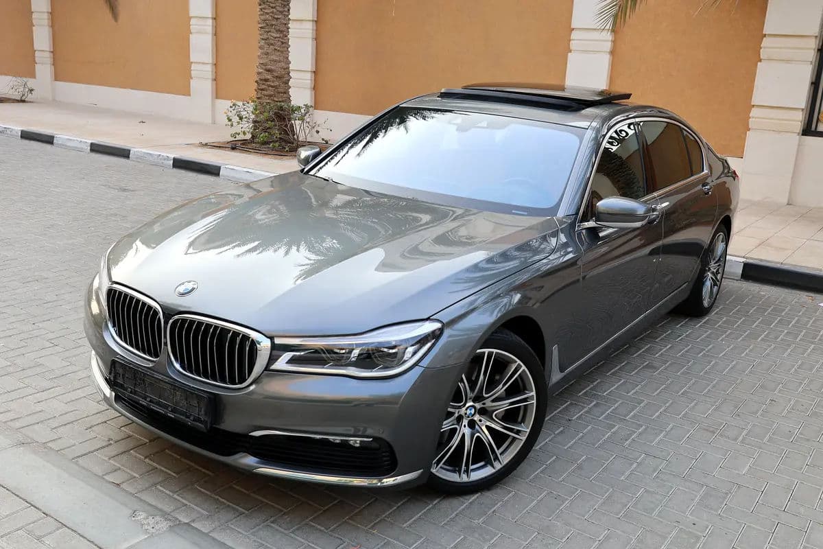 BMW 7 SERIES-730LI-2019-112000KM-GCC SPECS-EXCELLENT CONDITION - Image 1